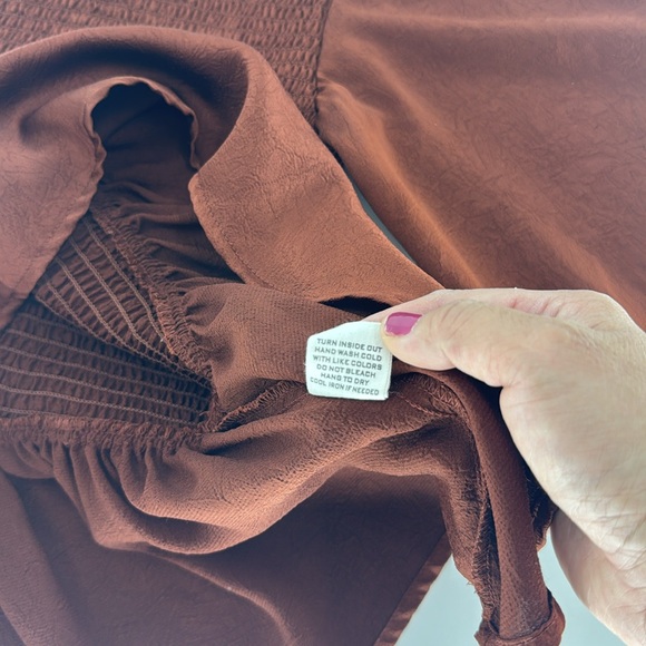 MINE Women’s Rust Smocked Peplum Long Sleeve Top Size S EUC - Picture 15 of 16